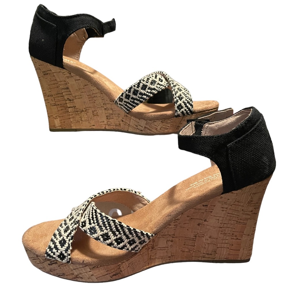 NWT TOMS Strappy Woven With Cork Wedge SZ 8.5